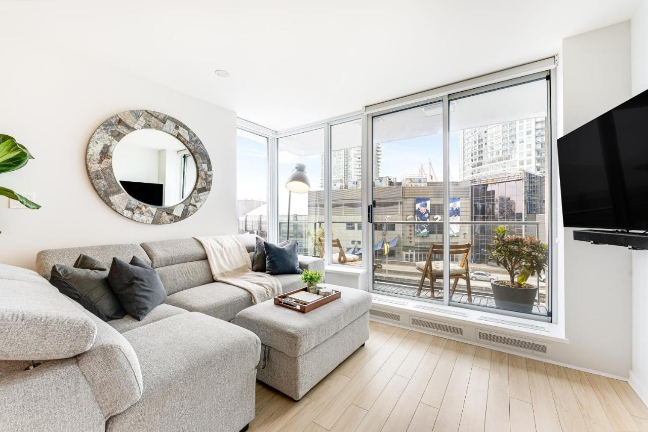 Heart Of Downtown 1 Bd Entire Condo - Pool, Gym, Parking, Office, Ac Vancouver Exterior photo